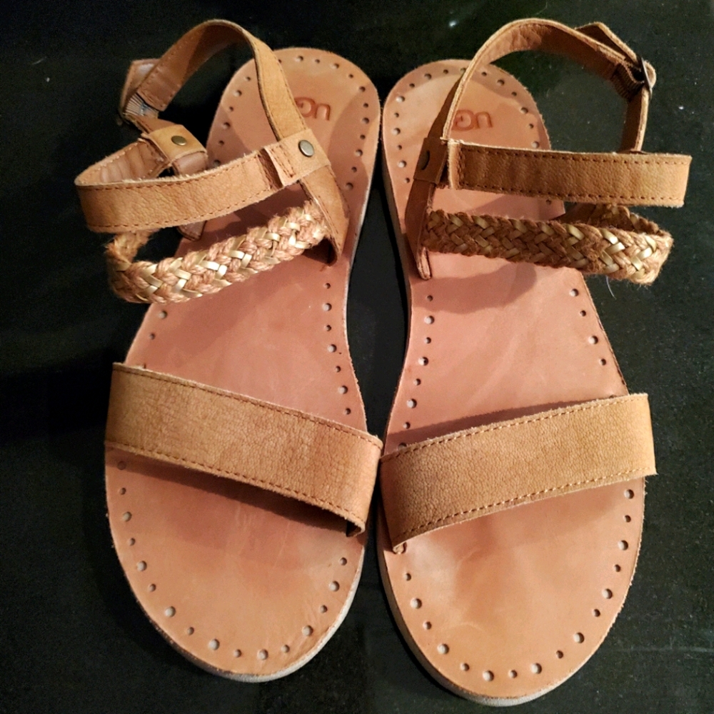 Ugg Jordyne Sandals